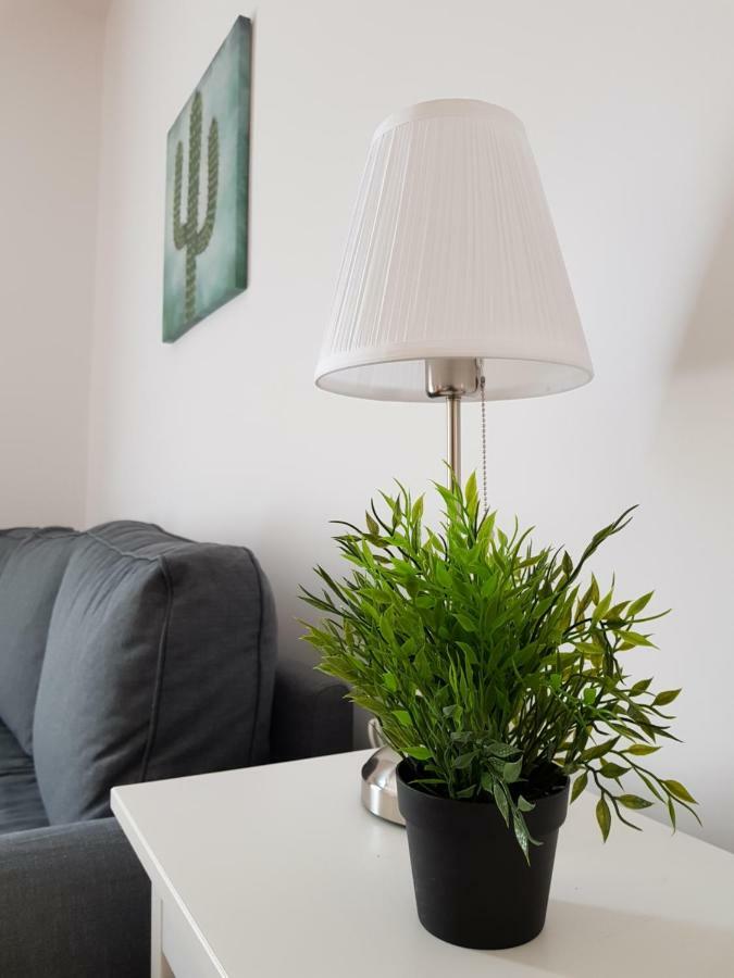 Oberiter - Center Of Zagreb, Fast Wifi, Ac, Kitchen, Parking Apartment