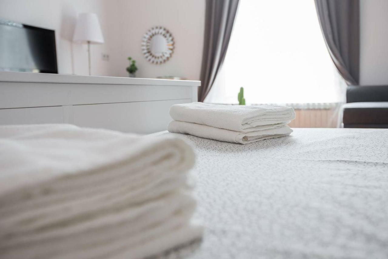 Apartment Oberiter - Center Of Zagreb, Fast Wifi, Ac, Kitchen, Parking
