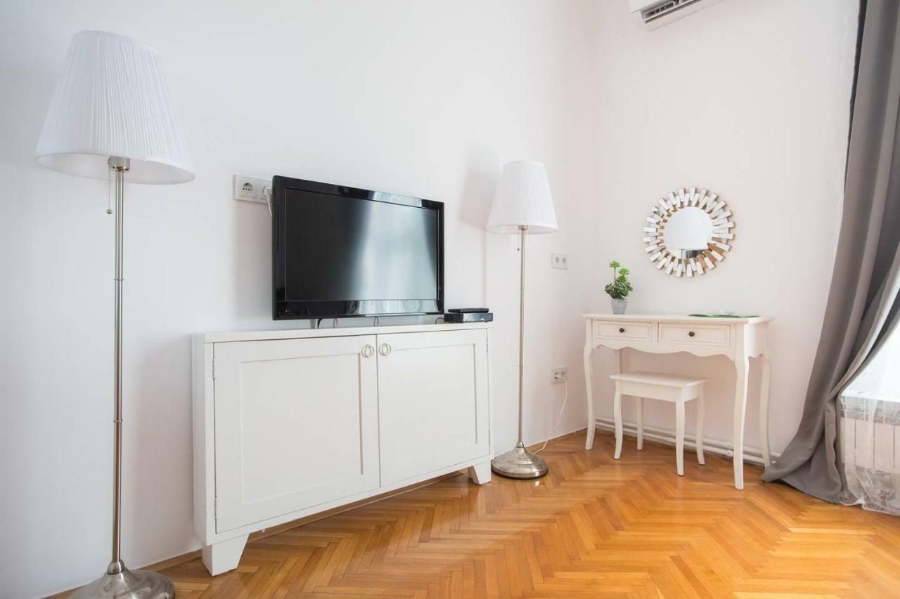 Oberiter - Center Of Zagreb, Fast Wifi, Ac, Kitchen, Parking Apartment